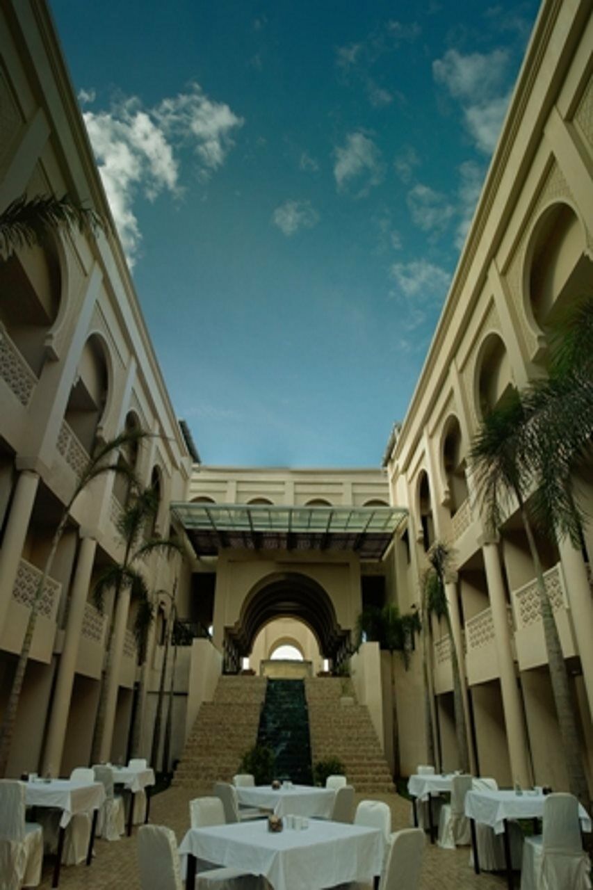 The Pade Hotel Банда Ачех Екстериор снимка